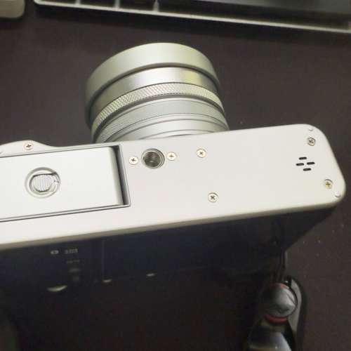 Fujiflim X100VI 99.9% New, 銀色 Silver