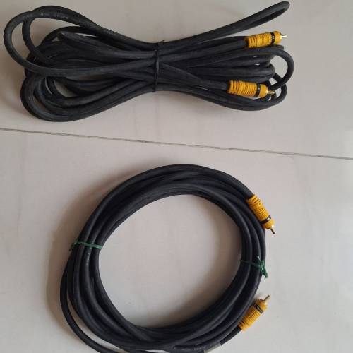 5米 OFC High grade AV cable 
5米長，有2條
每條$30 美孚站交收