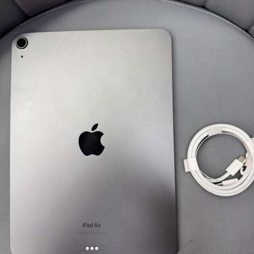 95%New iPad Air 5 WIFI版 256GB 太空灰色 香港行貨 有配件 電池效能94% 自用首選超值