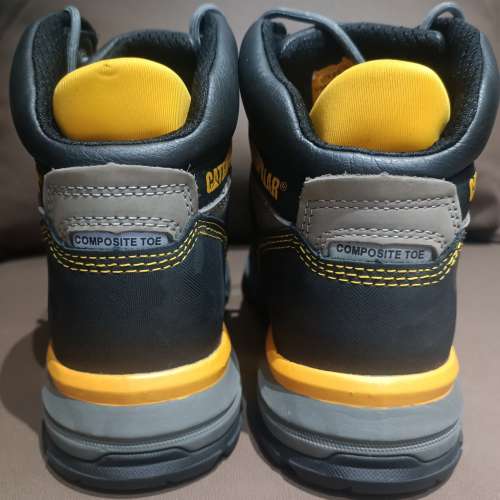 美國CAT灰色中筒防水安全靴(EUR42碼)