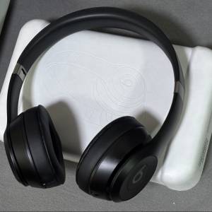 98%新 Beats Solo 4 香港行貨