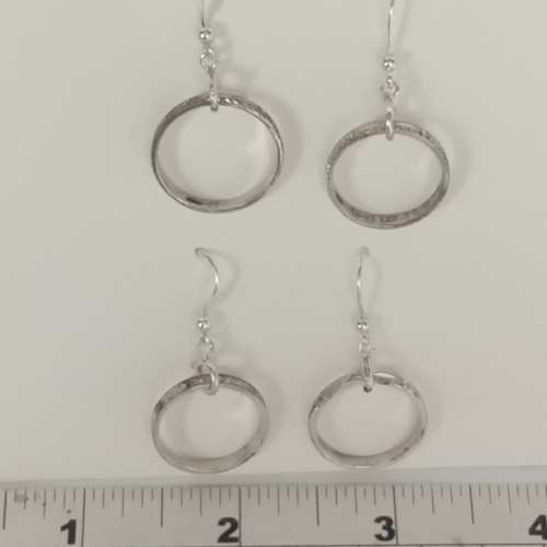 純銀耳環，diy  戒指十彈弓扣十耳鉤，全部純銀。每對220元，兩對380元。no.B31.5.25