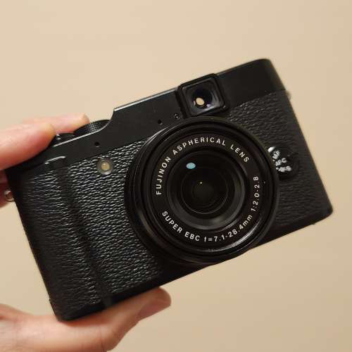 Fujifilm X10行機