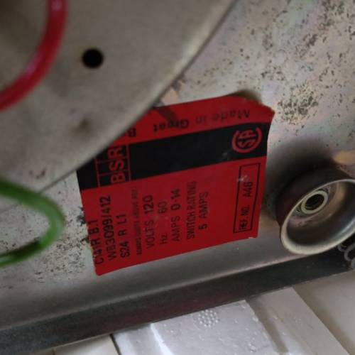 60年代英國制BSR黑膠唱，存放已久，吾知能否正常運作，冇木地生坐，古董级，值得收...