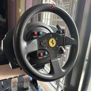 Thrustmaster T300 Ferrari 軚盤 + APIGA 支架
