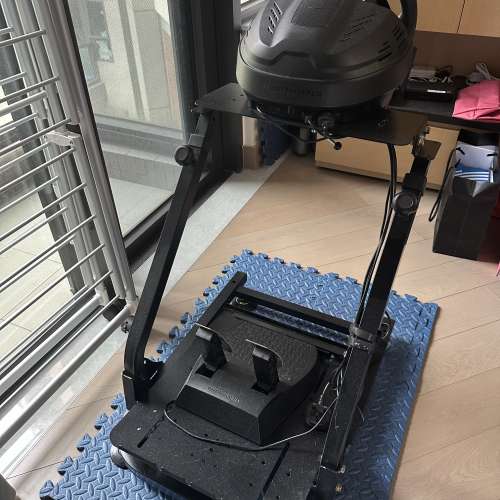 Thrustmaster T300 Ferrari 軚盤 + APIGA 支架