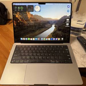 macbook pro M1 pro 14” (16/512)