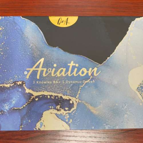 Queen of Audio (QoA) Aviation 一圈三鐵混合入耳式耳機