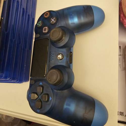 PS4+手制+5隻遊戲