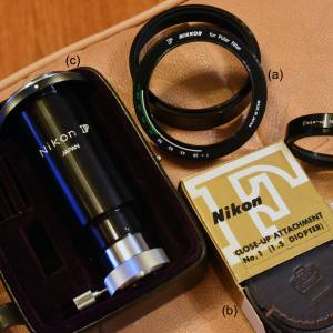 Nikon大F年代配件:偏光鏡遮光罩HN-12、近攝鏡(No.1 & 2)及顯微鏡轉接連原廠皮盒