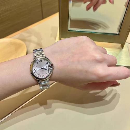 卡地亚蓝气球女表男表都有