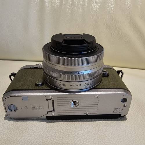 極新 Nikon ZFC 綠色皮 連四支鏡: 16-50mm + 18-140mm + 24mm F1.7 + 12-28mm