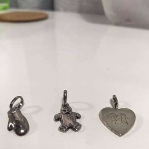 Links 吊飾 $360 一個 ( 樂富mtr交收）