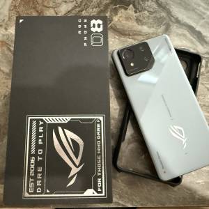 Rog Phone 8 16+256 國際版