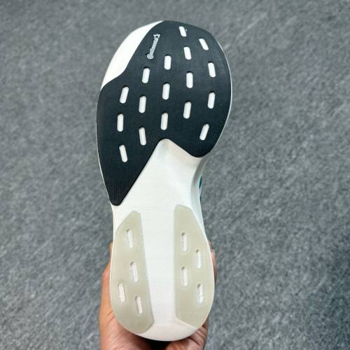 adidas Adizero Boston 13 时尚舒适 低帮跑步鞋 男女同款 白青