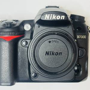 Nikon D7000 body