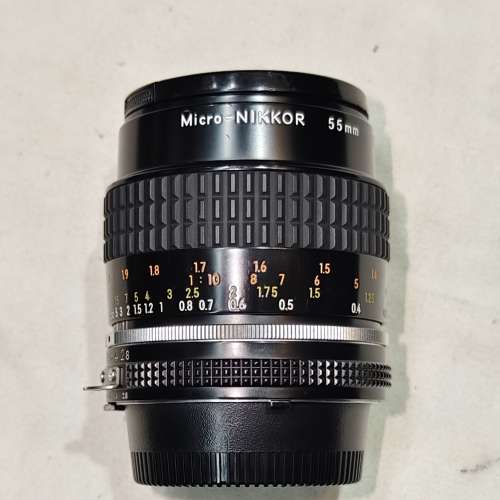 Nikon 55/2.8 micro nikkor AIS