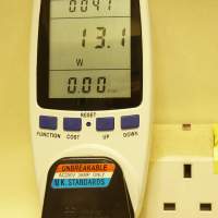 英式插頭功率計 計量插座 量度電壓電流功率頻率用電度數電費等多功能