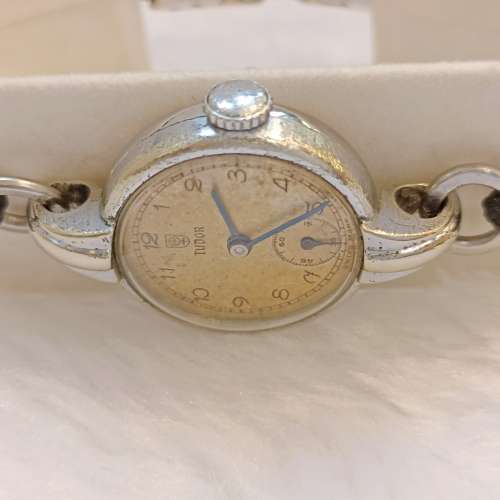 💰議價請移玉步💰No Bargain  😍 Vintage  Swiss Made 「TUTOR」40年代LOGO古董錶 ...