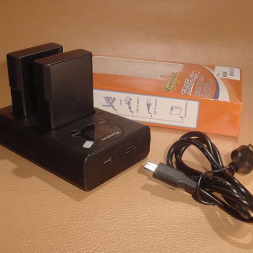 ( 2x ENEL14 a電池 連 1x EN-EL14充電器 )優惠套裝合NIKON D3100,D3200,D3300,D340...