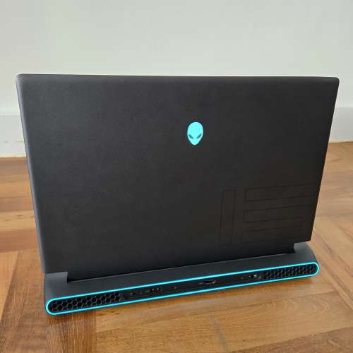 Dell Alienware Laptop m15 R5 - AMD 9 5900HX - RTX 3070 - RAM 32 GB - 1 TB SSD