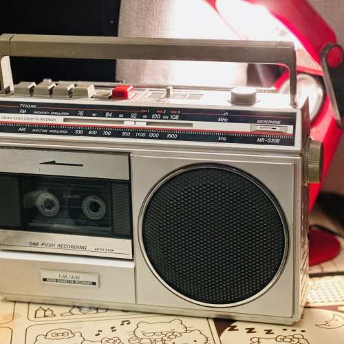 出售三洋 sanyo 手提cassette機一部，型號MR-G308，cassette播放正常，收音機接收𩆜...