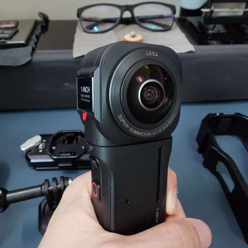 [送128GB microSD card] Insta360 ONE RS 1-Inch 360 Leica Edition 及配件