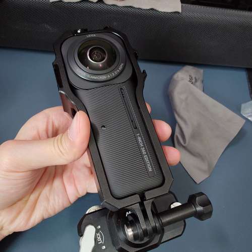 [送128GB microSD card] Insta360 ONE RS 1-Inch 360 Leica Edition 及配件