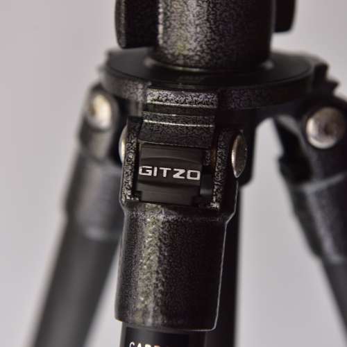 Gitzo G1541Mountaineer 6X 炭素纖維三腳架