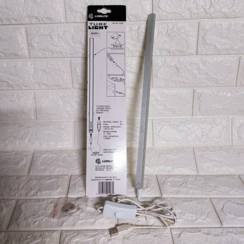 95%新原裝LUMILITE TUBE LIGHT 長14.8寸USB LED磁吸有開關白光光管 全套有盒