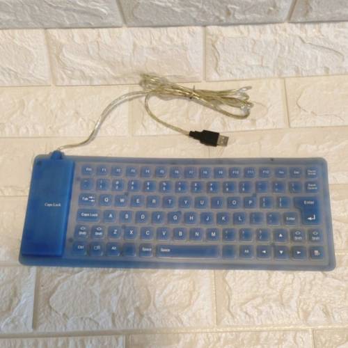 95%新行貨可折叠USB防水靜音鍵盤+İSMART M08 USB 光學滑鼠