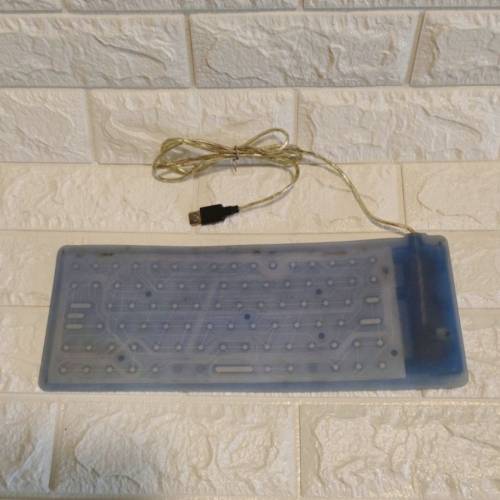 95%新行貨可折叠USB防水靜音鍵盤+İSMART M08 USB 光學滑鼠