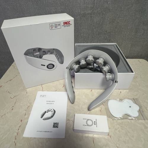 8D 小米頸椎按摩器