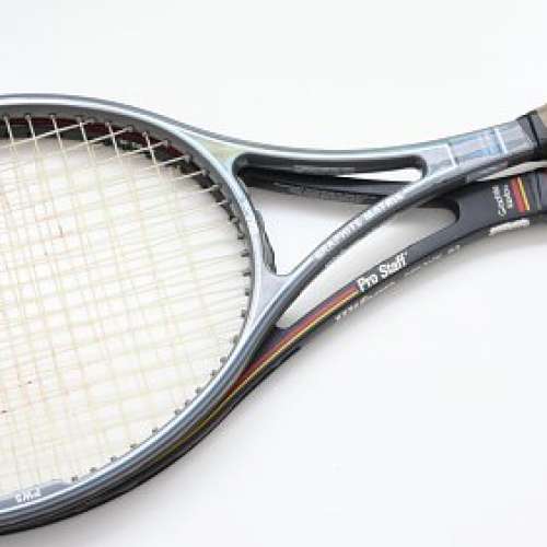 Wilson GRAPHITE MATRIX  (85sq )  少有細頭拍  與  pro staff 85 相同     上網最啱