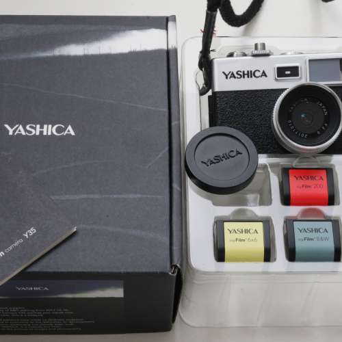世界獨一無二YASHICA Y35 Digital Film Camera近似菲林表達模式，35mm等效鏡頭(玻璃...