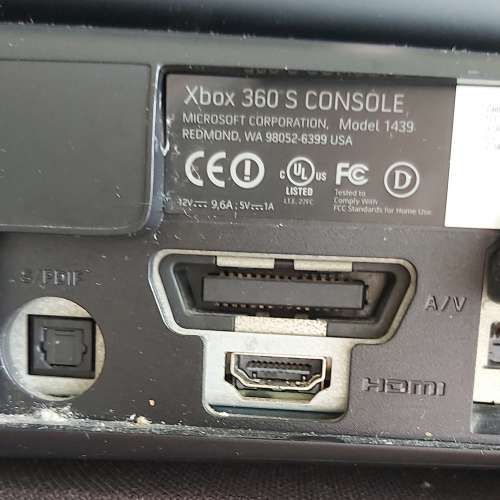 xbox360S + kinect +3隻遊戲