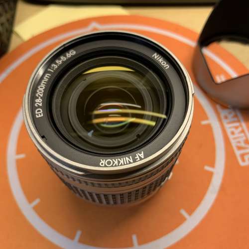 Nikon AF Zoom 28-200mm f/3.5-5.6G IF-ED
