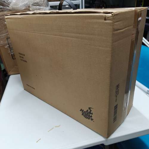 全新 Hottoys ED-209 ROBOCOP 1:6 Figure