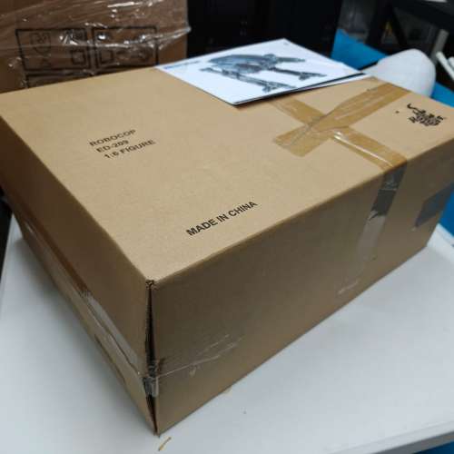 全新 Hottoys ED-209 ROBOCOP 1:6 Figure