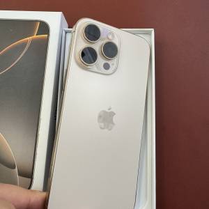 iPhone 16 Pro Max 256Gb 金色 全新 100%電  充電2次