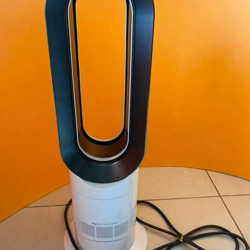 Dyson AM09風扇暖風機Hot + Cool Fan Heater - White （送現金券）