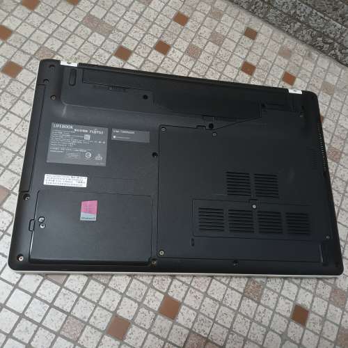 FUJITSU Ah555 特平手提電腦