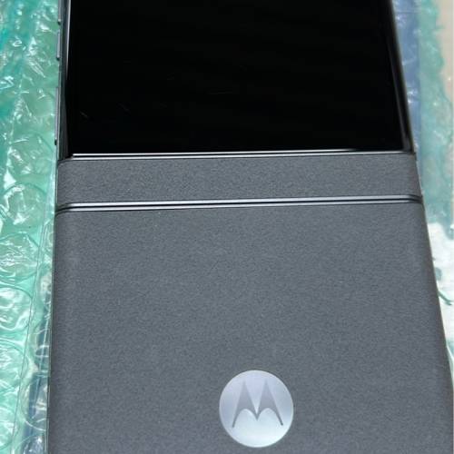 A grade  美版無鎖 Motorola razr 50 5G 8+256gb 2200$