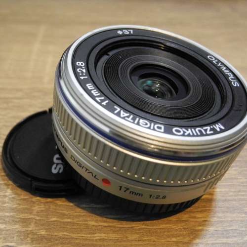 Olympus AF17mm f2.8   m4/3