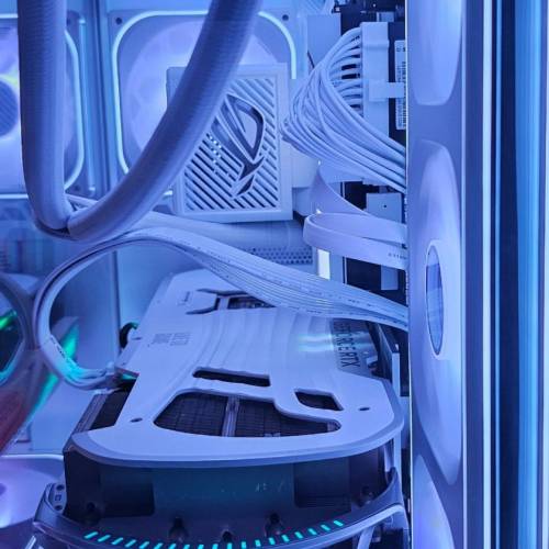 ZOTAC GAMING AMP Extreme AIRO White Edition GeForce RTX 4080 16G OC