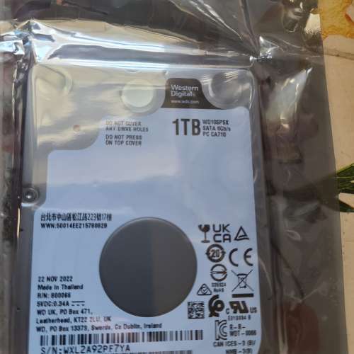 全新未拆盒1TB硬盤2.5 每个$150