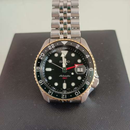 Seiko 5 GMT SSK001