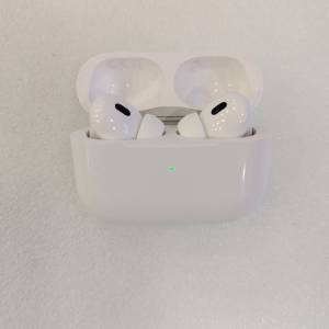 Apple airpod 2 pro 有95%新左右
