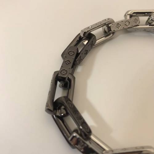 Louis Vuitton Monogram 手鏈 男女同款 銀黑色