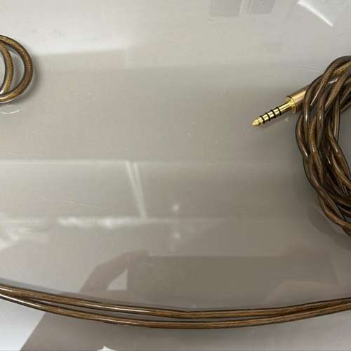 [限量1條](耳機線名:TRITON.OIL)外皮加入液態礦物油，再以醫療PVC織物包住以(目奶衣...